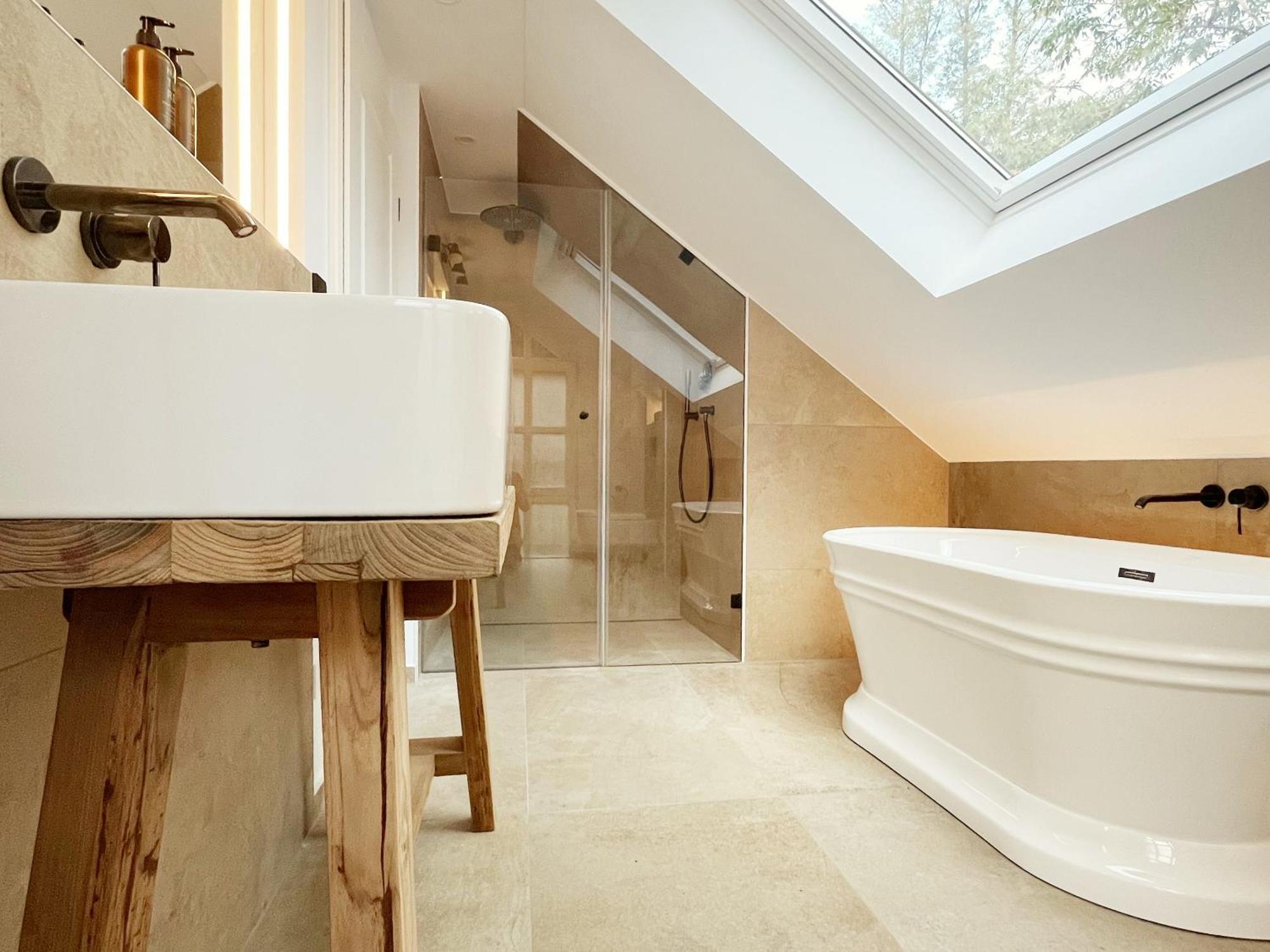 Tauberchalet I Whirlpool, Sauna, & Detoxvibes I Privates Boutiquechalet Fuer Bis 6 Personen Rothenburg ob der Tauber